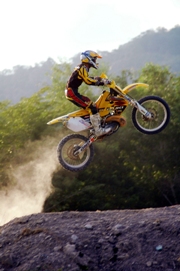 imagen deporte extremo moto