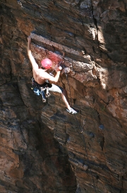 imagen escalador de roca