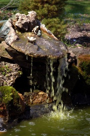 imagen cascada de jardin