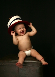 imagen bebe con sombrero