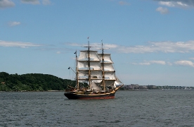 imagen barco con velas